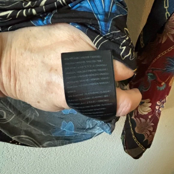 FARM Rio Black Multi-Color Floral Print Long-Sleeve Mock Neck Top - Picture 8 of 9